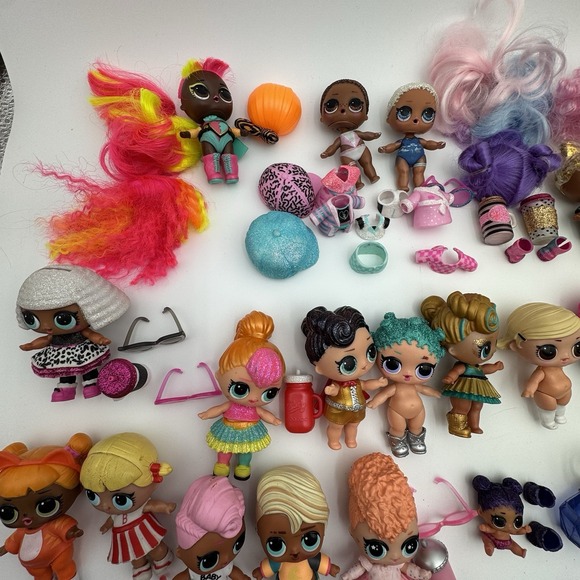 LOL Surprise Dolls Huge Lot – 2.10 lb Figures, Pets, Accessories – Mixed Series - Picture 3 of 13